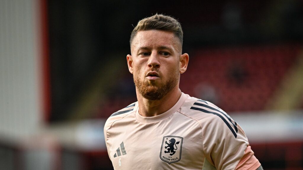 Ross Barkley warms up for Aston Villa